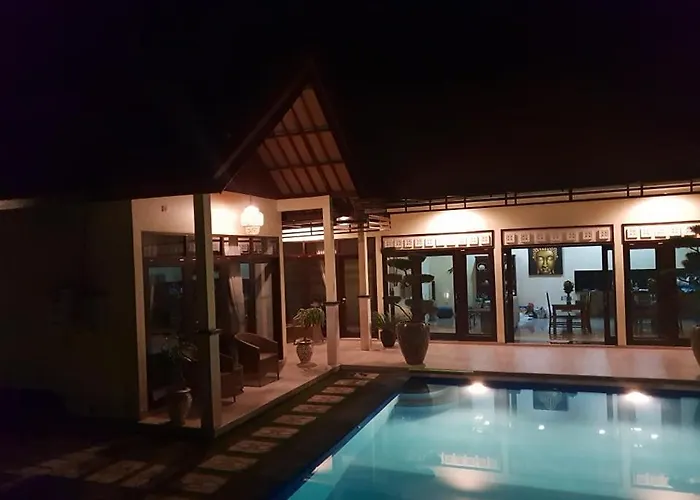 Mias Jungle House *