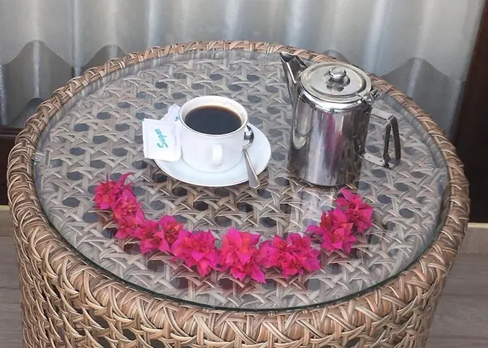 Mias Jungle House فندق لوفينا