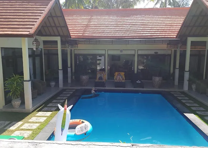 Mias Jungle House فندق