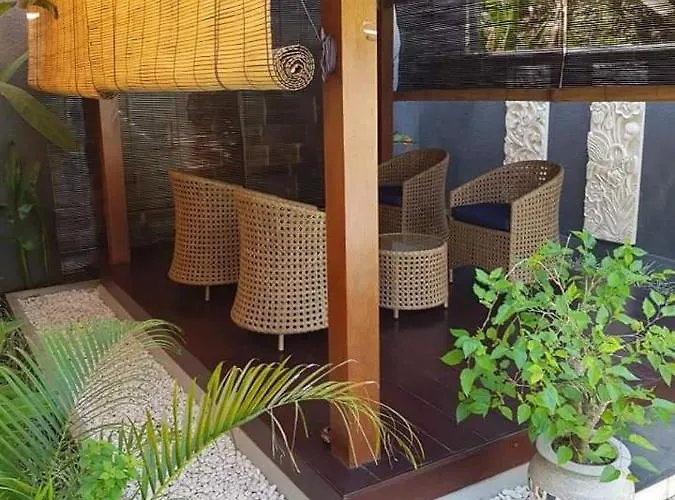 Mias Jungle House فندق لوفينا