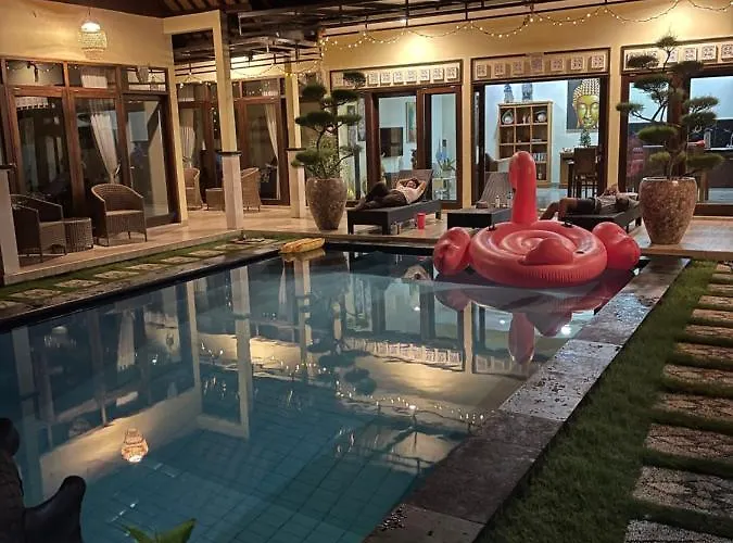Mias Jungle House فندق *