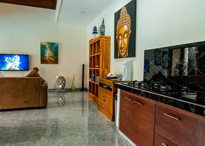 Mias Jungle House * لوفينا