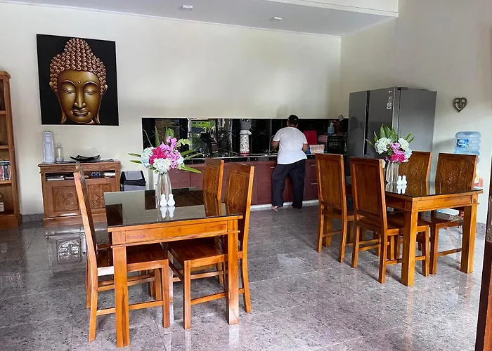Mias Jungle House لوفينا